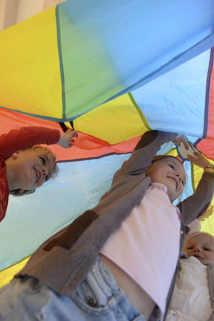 peuters floris eva tessa parachute